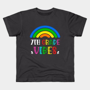 7th Grade Vibes Rainbow Back to School Kids Teacher Kids T-Shirt